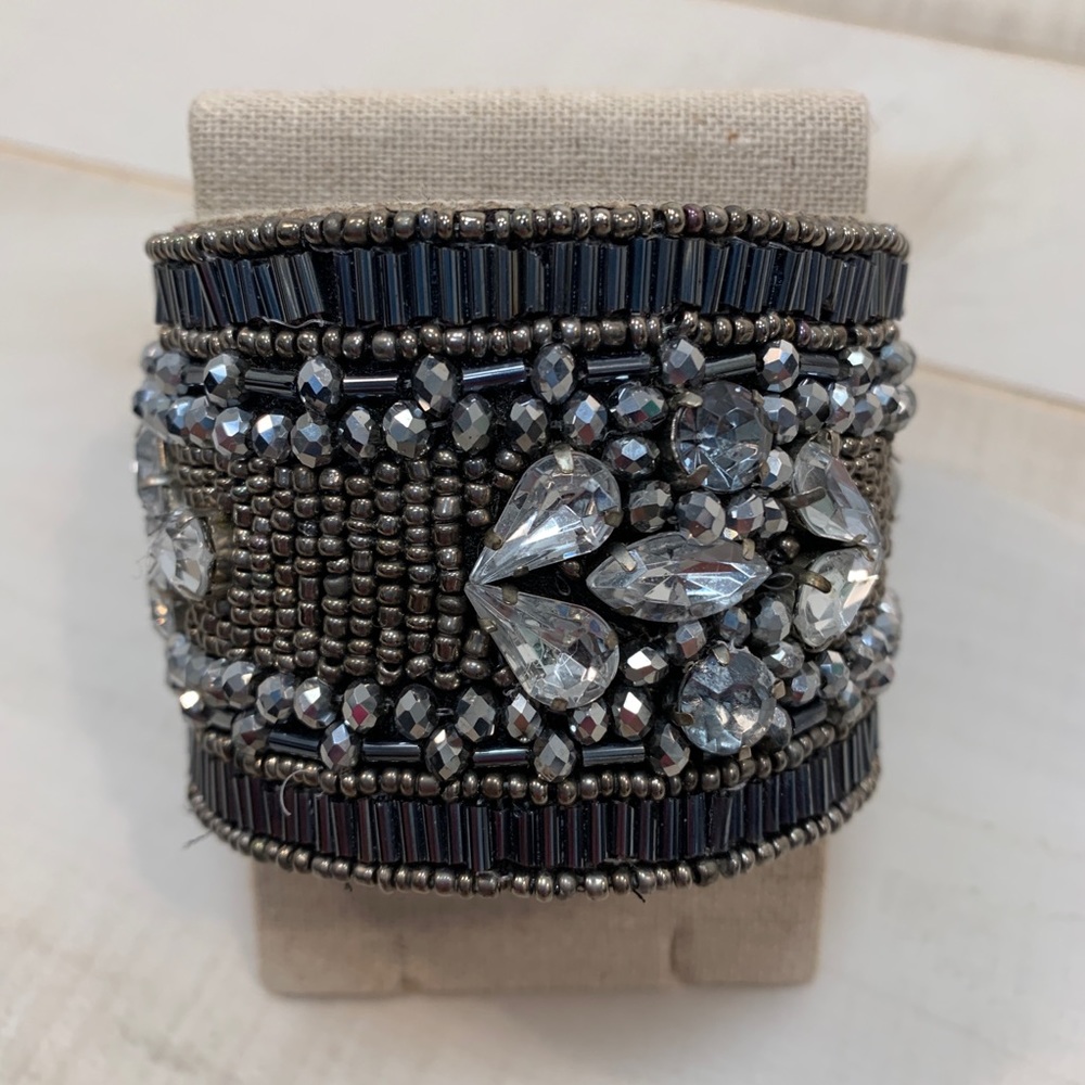 Sam DuPont Glam Devi Cuff Beaded Bracelet - Picture 2 of 6